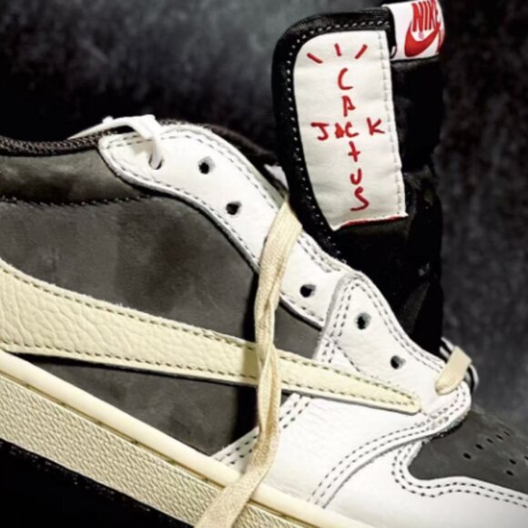 Nike Travis Scott Jordan’s - Picture 2 of 3